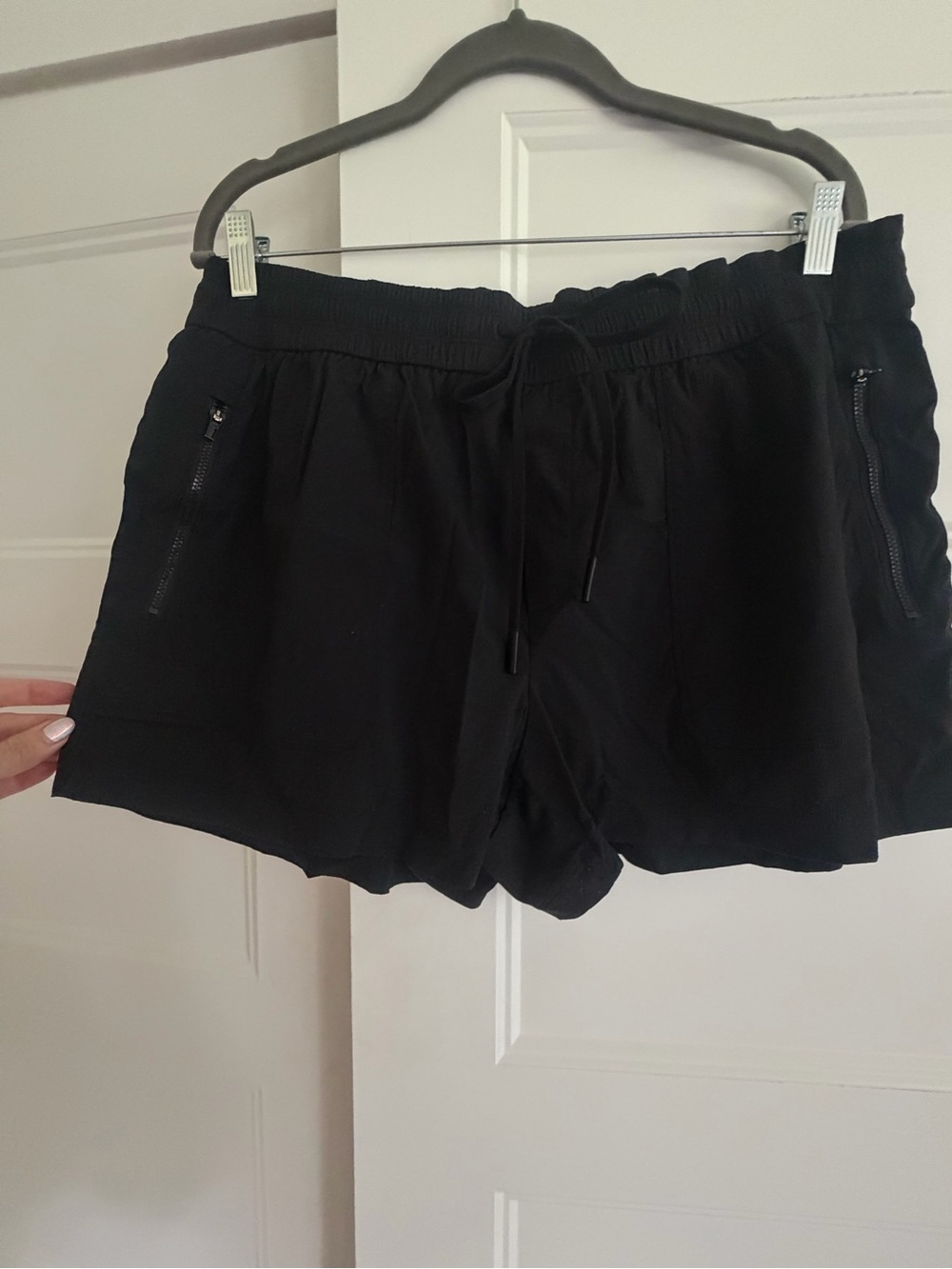 Athleta Black Elastic-Waist Athletic Shorts with Zipper Pockets